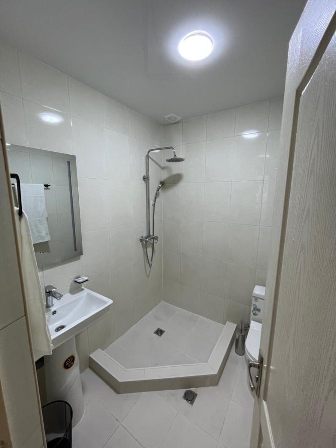 Friendly Hotel Erevan Esterno foto